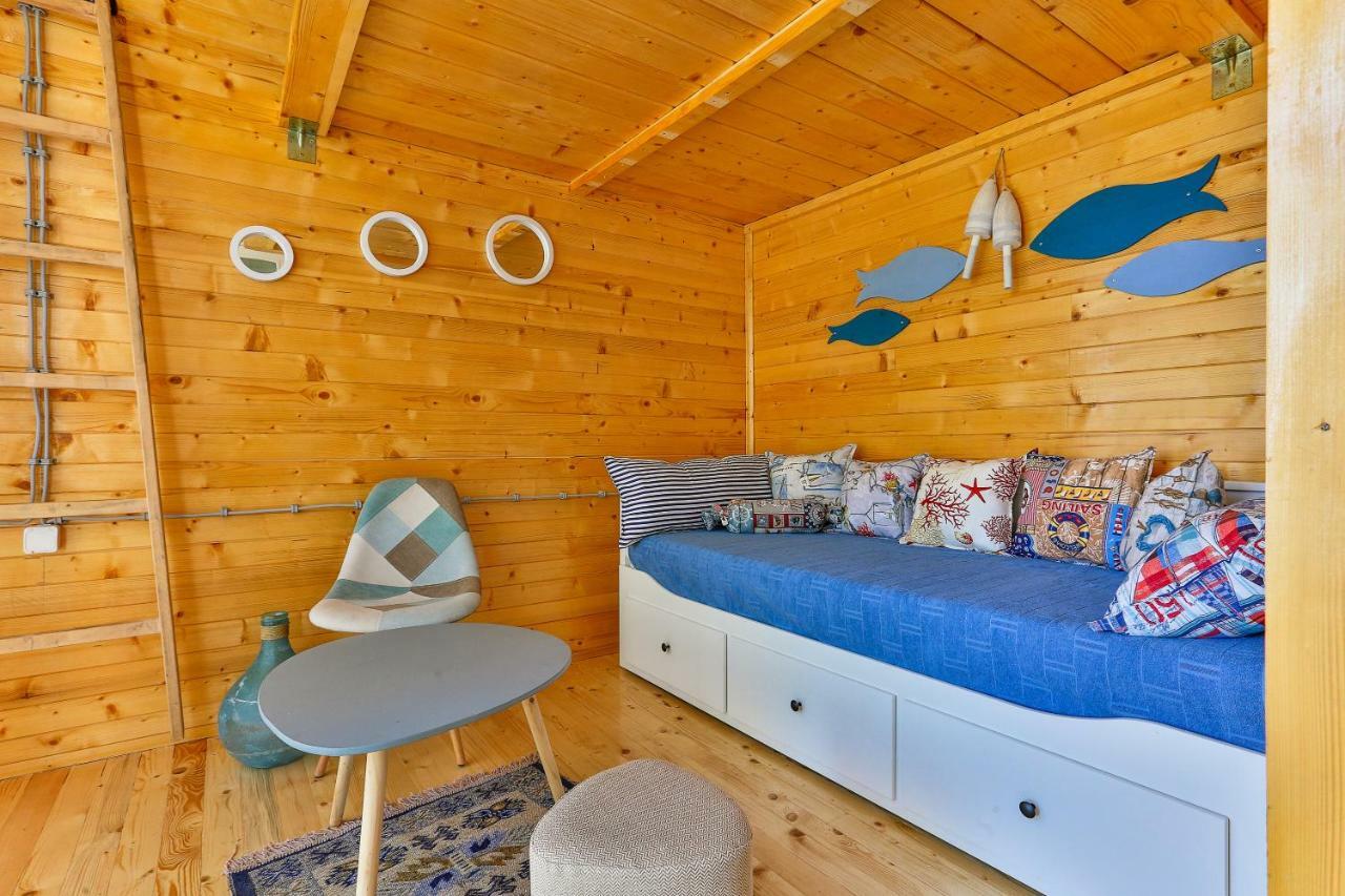 Tramontana Glamping Hotel Bar Exterior photo