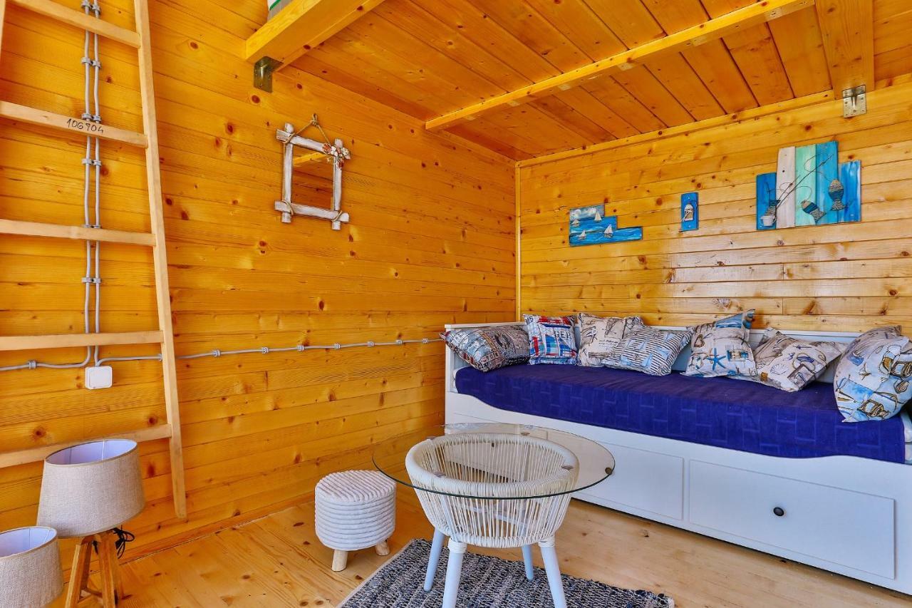 Tramontana Glamping Hotel Bar Exterior photo