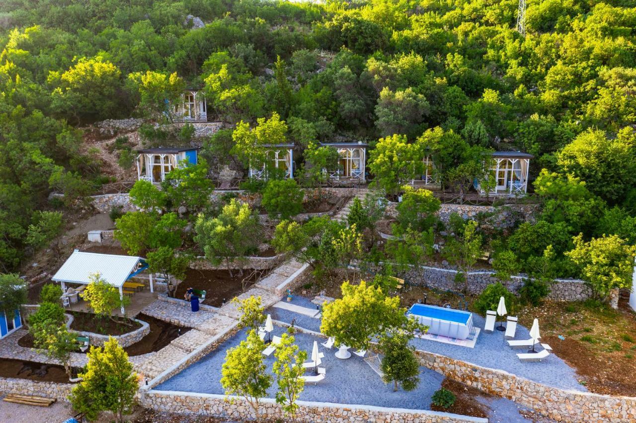 Tramontana Glamping Hotel Bar Exterior photo